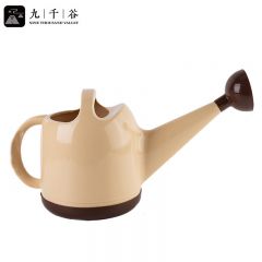 九千谷  6126 洒水壶大号4L 浇花水壶洒水壶浇水喷壶塑料长嘴花洒壶 米色